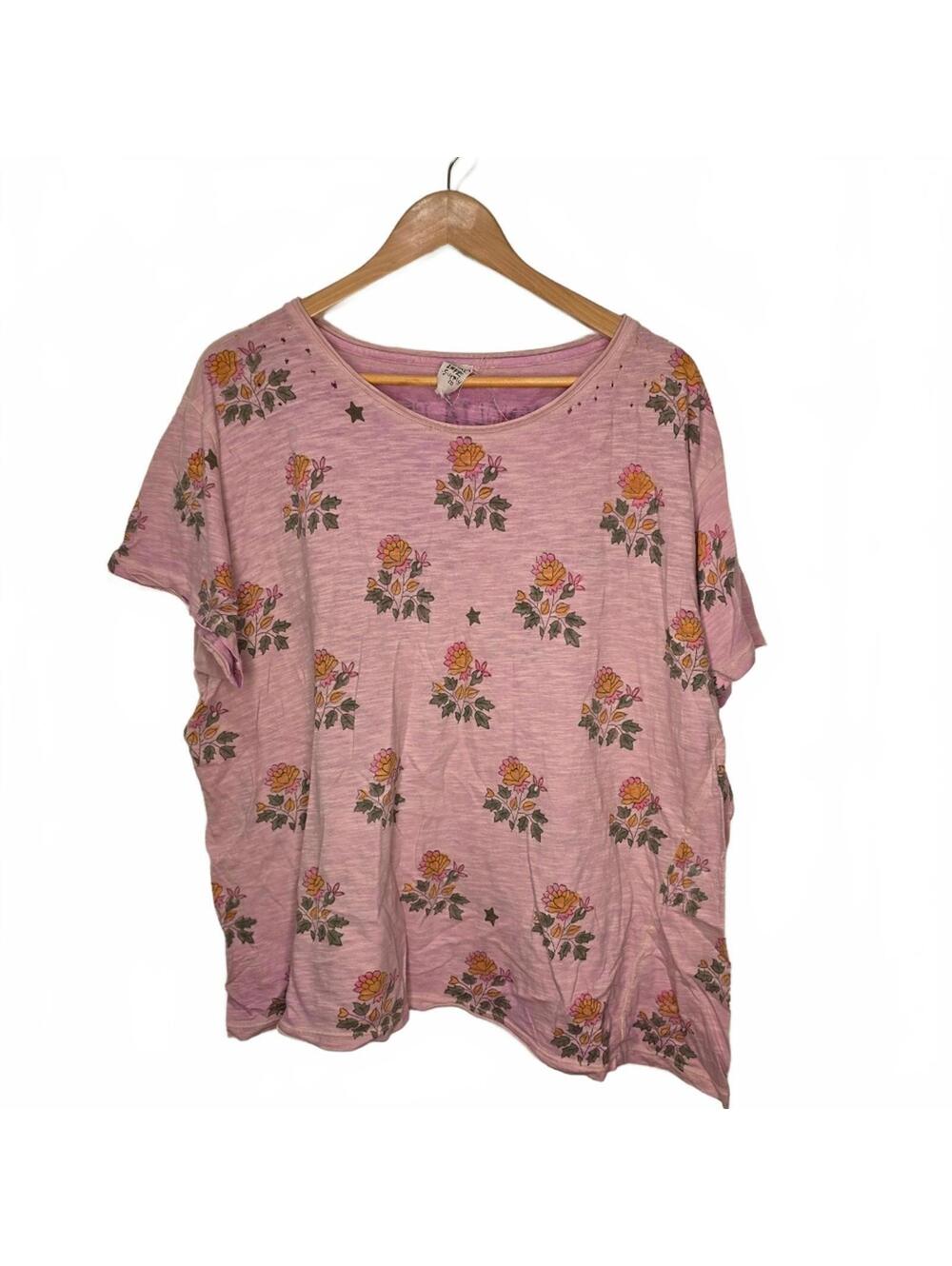Magnolia Pearl Tara Tee 1515 Allium Floral Pink Distressed Stars OS
